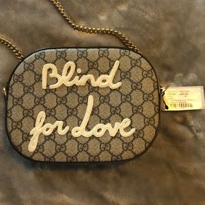 Gucci GG supreme BIind For Love chain bag.